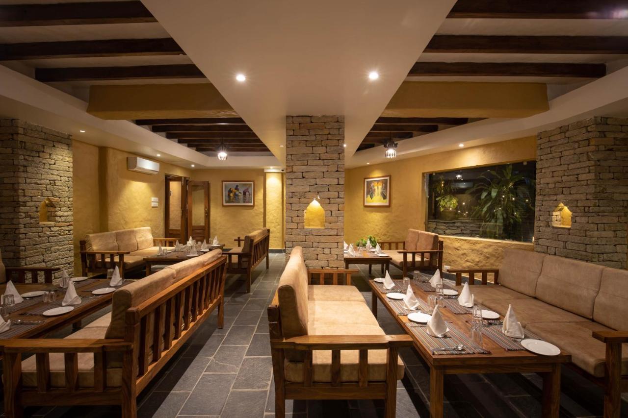 Bar Peepal Resort Pokhara Eksteriør bilde The interior of a restaurant in Kathmandu, Nepal