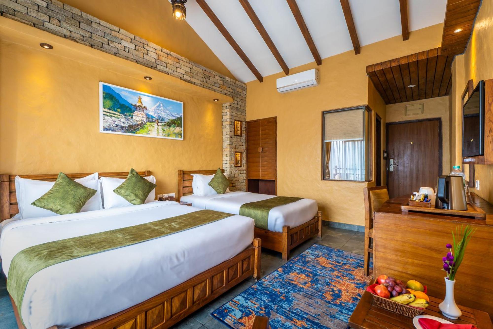 Bar Peepal Resort Pokhara Eksteriør bilde Deluxe Room